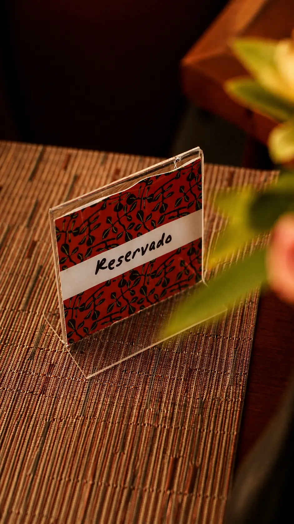 Mesa reservada para jantar no Restaurante Manjericão
